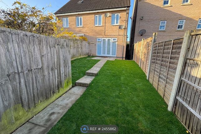 Burywell Road, Wellingborough photo 3