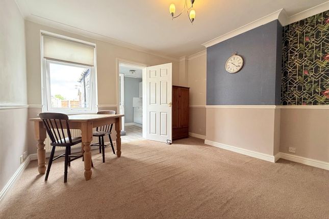 10, Elm Road, Great Yarmouth photo 3
