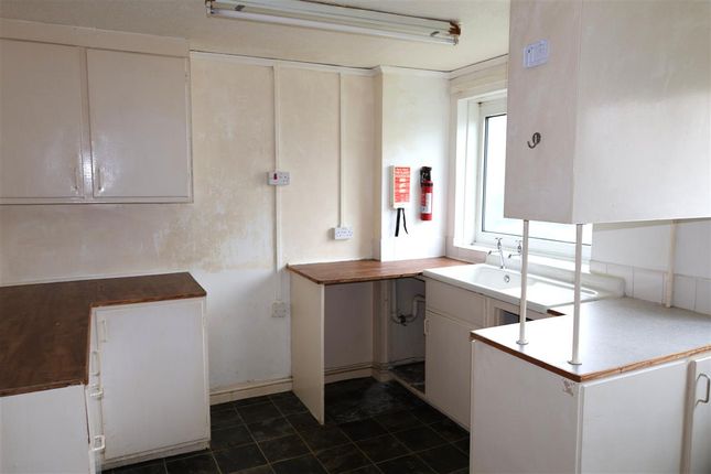 19, Harrier Road, Haverfordwest photo 3