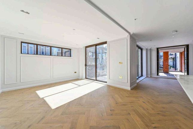 Flat 7, 17, Homer Row, London photo 4