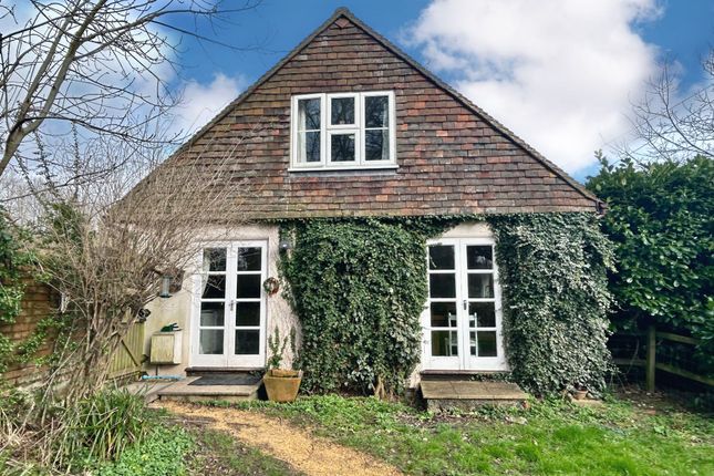 Thumbnail Detached house to rent in Vine Cottage, Isington Lane, Isington, Alton