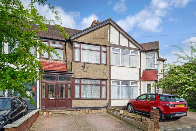 Thumbnail Terraced house for sale in Cherrydown Avenue, Chingford