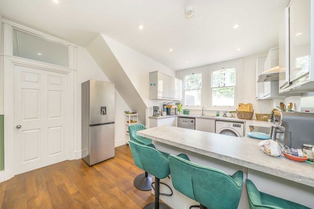 Flat 1, 24, Mount Nod Road, London photo 4