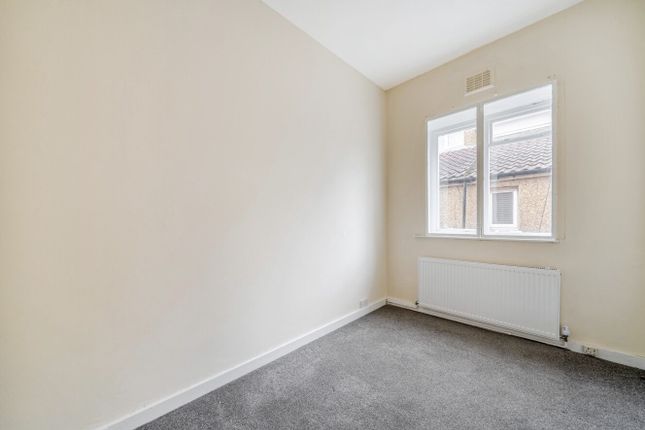 41C,, Sylvan Road, London photo 4