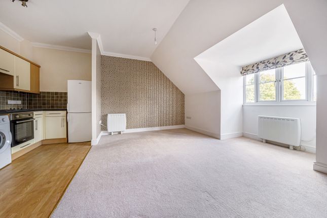 Flat 6, Jessop House,, Wey Hill, Haslemere photo 2