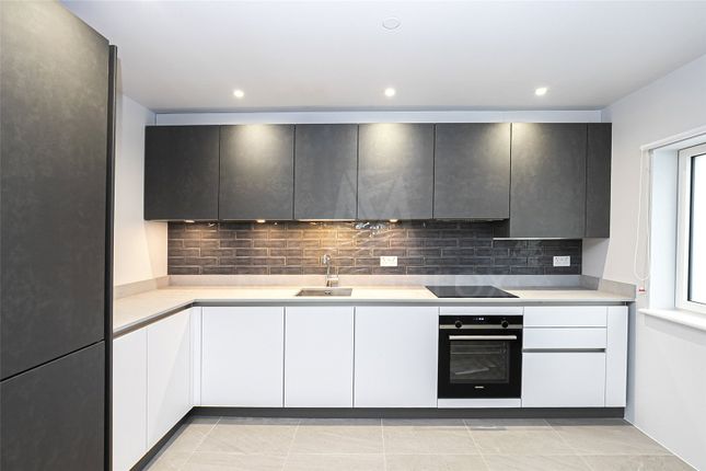 Flat 7, 89, High Road, Essex photo 5
