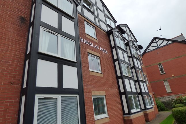 Thumbnail Flat to rent in Conway Road, Colwyn Bay