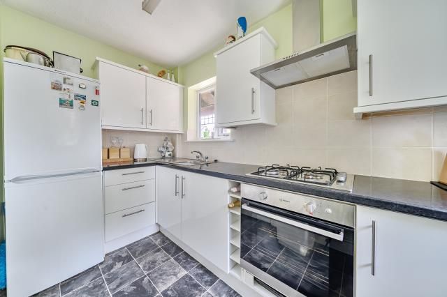17, East Way, Abingdon photo 3