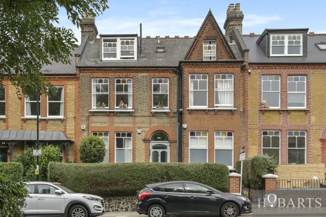 Beautiful One-Bedroom Apartment In A Converted Victorian House