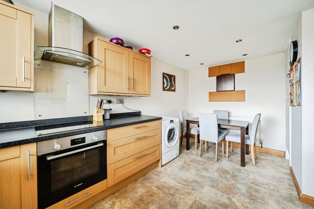 26, Bristol Road, Oxfordshire photo 3