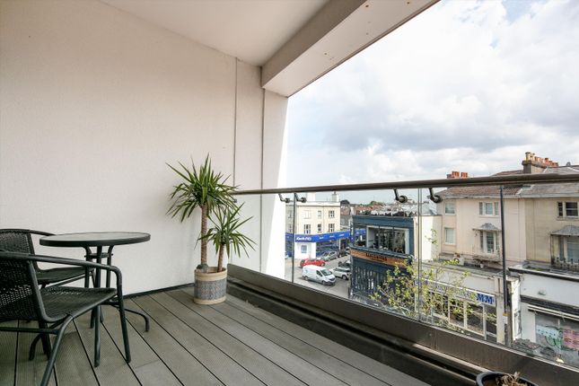 Flat for sale in Oakfield Road, Clifton, Bristol
