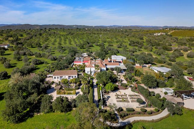 Villa for sale in Tavira, Algarve, Portugal