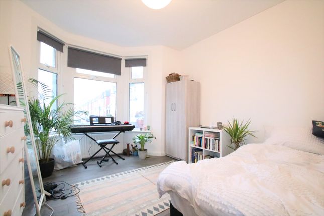 Martin Co Croydon Cr2 Property To Rent From Martin Co