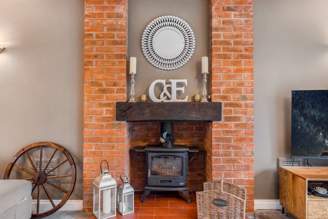 5, Broomhalls Croft, Burton-On-Trent photo 4