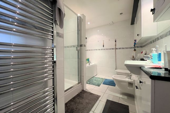 Property photo 4 of 12. Img_6942