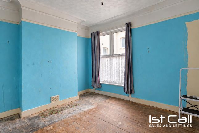 81, Kensington Road, Southend-On-Sea photo 3
