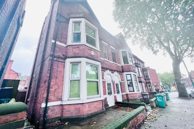 8-bed semi-detached on 82 Lenton Boulevard, Nottingham, £5,200/mo