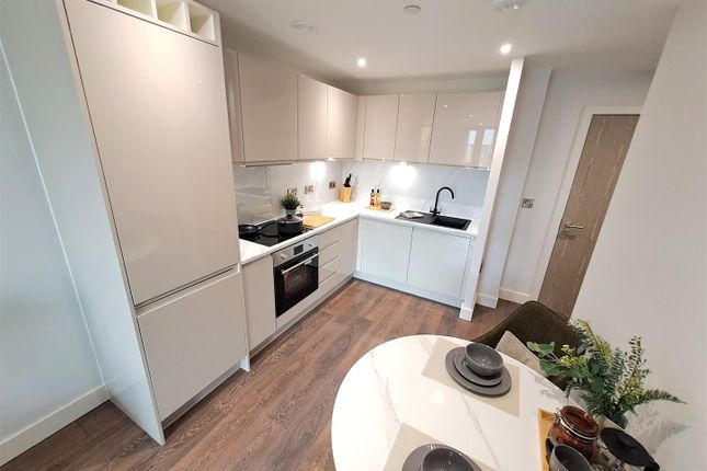 3 Triskelion Way, Liverpool photo 3
