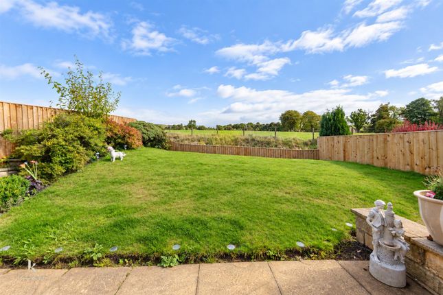 27, Windermere Road, Bacup photo 3