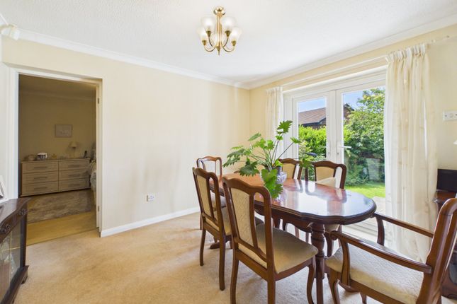 8, The Heath, Greater Manchester photo 4