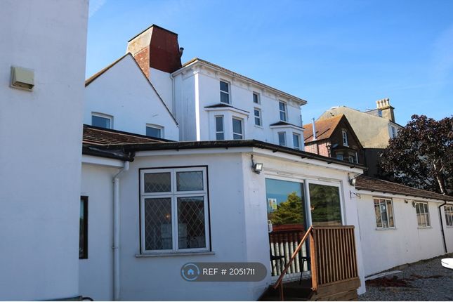 Flat to rent in Lennard Road, Folkestone