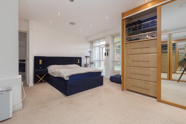 11 Quickmere Court, Stamford Road, Ashton-under-lyne photo 4