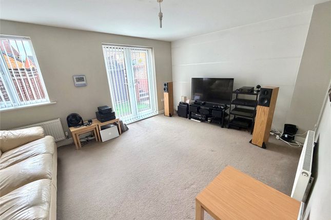 12, Violet Road, Wakefield photo 3
