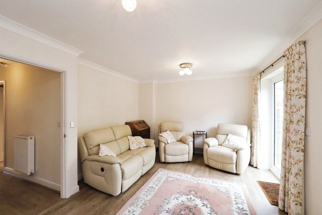 22, Leighton Way, Belper photo 4