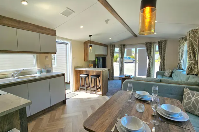 Brynteg Country And Leisure Retreat, Gwynedd photo 5