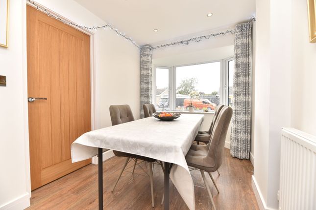 27 Bramley Avenue, St. Ives photo 3