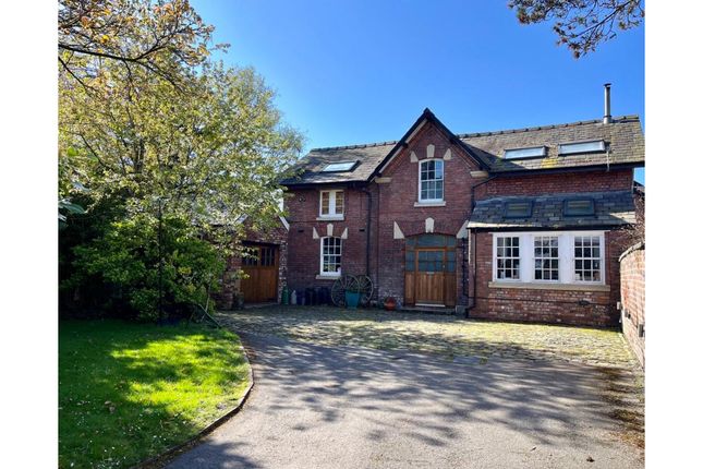 Thumbnail Detached house for sale in Higher Lane, Lymm