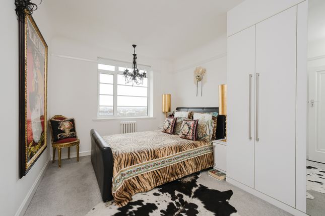Flat 20, Hill Court, 104, Wimbledon Hill Road, Wimbledon photo 4