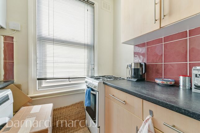 Flat for sale in Blenheim Grove, London