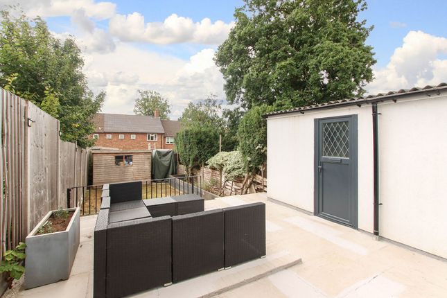 18, Goldcroft, Hemel Hempstead photo 4