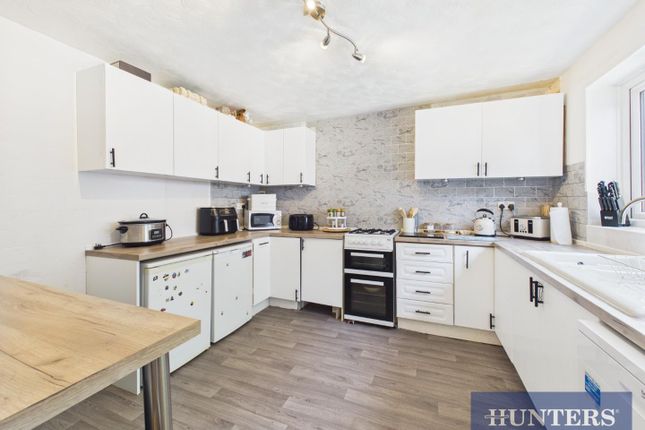 79, Burstall Hill, Bridlington photo 2