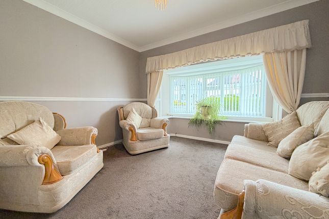 13, Sundour Crescent, Wolverhampton photo 4