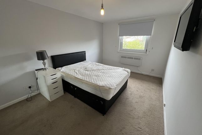 Flat 2/2, 3 Goldenhill Court, Kilbowie Road, Hardgate, Clydebank, G81 5NA, Clydebank photo 4