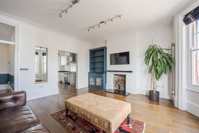 24 Ilchester Mansions, London photo 3