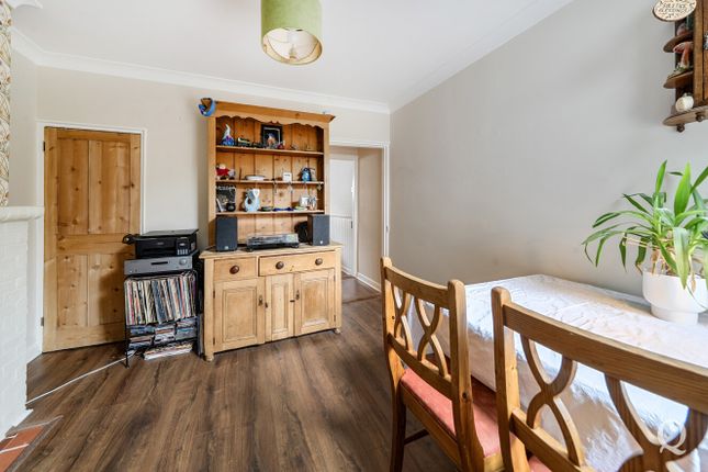 14, London Road, Sittingbourne photo 4