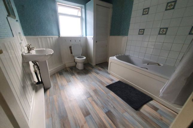 Terraced house to rent in Edmund Street, Salford