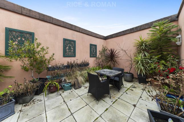 51 Manor Place, Bridge Street, Walton On Thames photo 4
