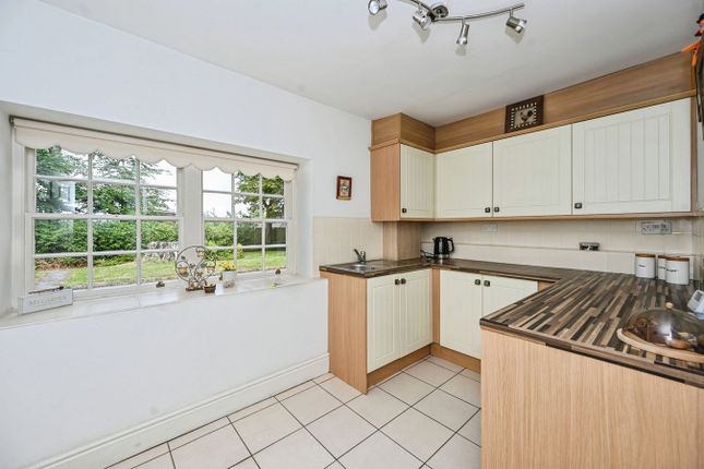 Eccleston Hall, Prestbury Drive, St Helens photo 4