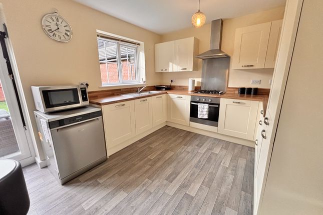 38, Tennyson Drive, Bispham photo 4