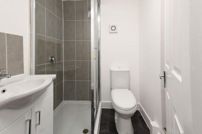 Flat to rent in Anson Road, Mapesbury Estate, London