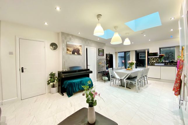 Thumbnail Terraced house for sale in Stretton Way, Borehamwood