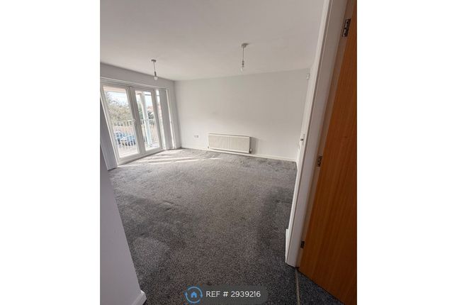 Flat, Rossall Court Reeds Lane, Wirral photo 4