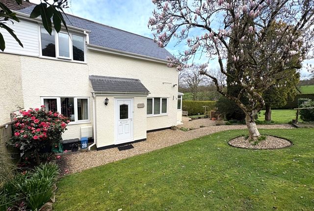 29, Hale Lane Devon, Honiton photo 2