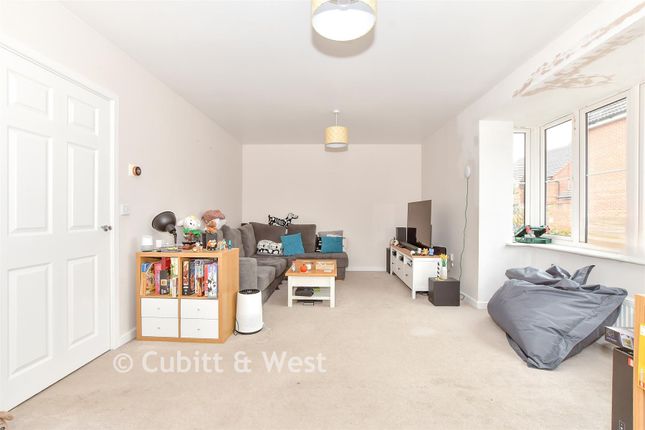 11, Utah Close, Fareham photo 3