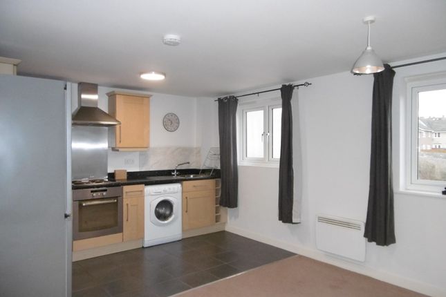 9 Aston House, Horse Chestnut Close, Chesterfield photo 2