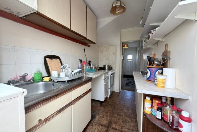 6, BLANCHLAND ROAD, MORDEN photo 2